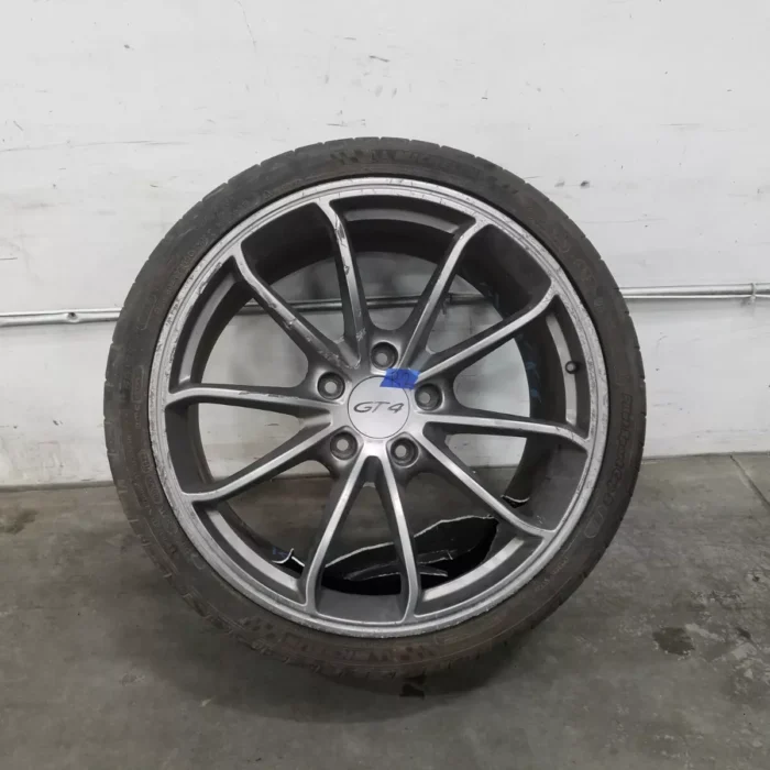 2016 Porsche 981 Cayman GT4 Rear Wheel : Tire #2 - * #1352 N3