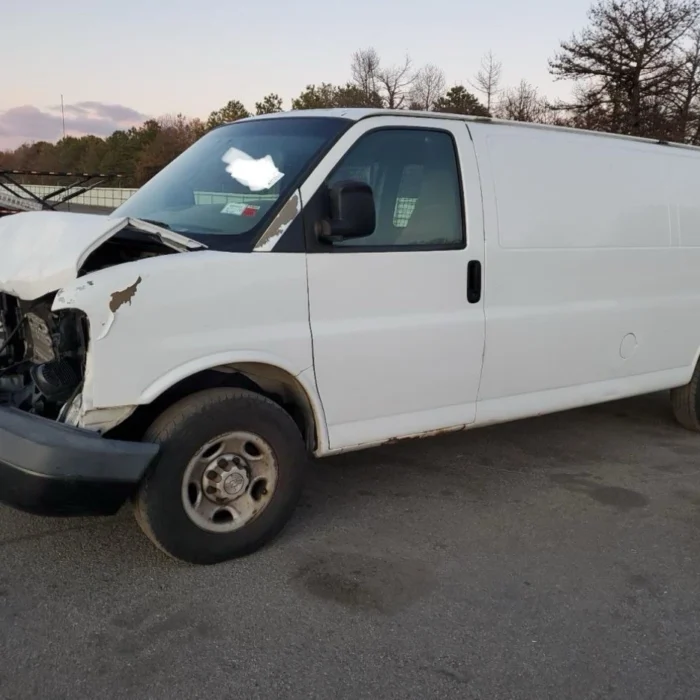 2500 3500 Engine 6.0L 2008 2009 2010 2011 2012 2013 Express Van Chevrolet GMC