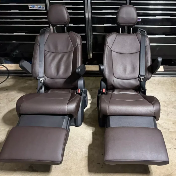 Recliners Toyota Sienna Seats 2021-2024 Truck Van RV Seats Brown Black Leather 2