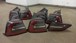 Tesla Model 3 Tail Light LED Genuine 107740000C 1077400-00-B and 1077400