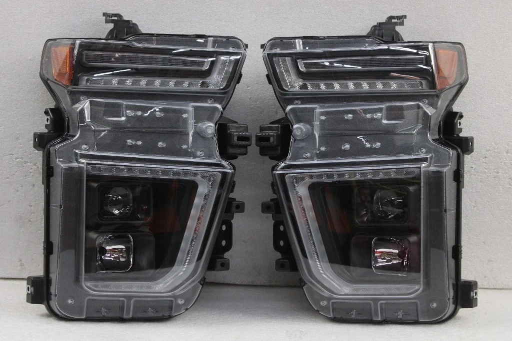 20-23 Chevy Silverado 2500HD Halogen LED Sequential Projector Headlights 20-23 Chevy Silverado 2500HD Halogen LED Sequential Projector Headlights