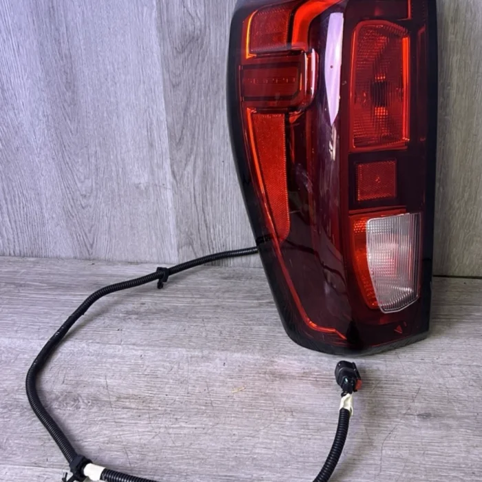2019-2024 GMC SIERRA TAIL LIGHT LH DRIVER SIDE OEM