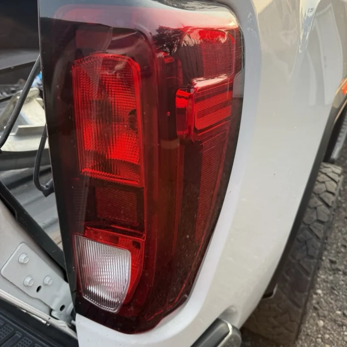 2019 - 2024 GMC Sierra 1500 2500 3500 Halogen Tail Light (Right:Passenger)