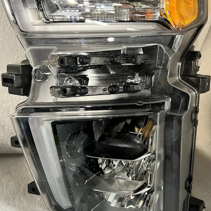 2020-2023 Chevrolet Silverado 2500:3500 Driver Left LED Headlight 84738618 OEM 2020-2023 Chevrolet Silverado 2500:3500 Driver Left LED Headlight 84738618 OEM