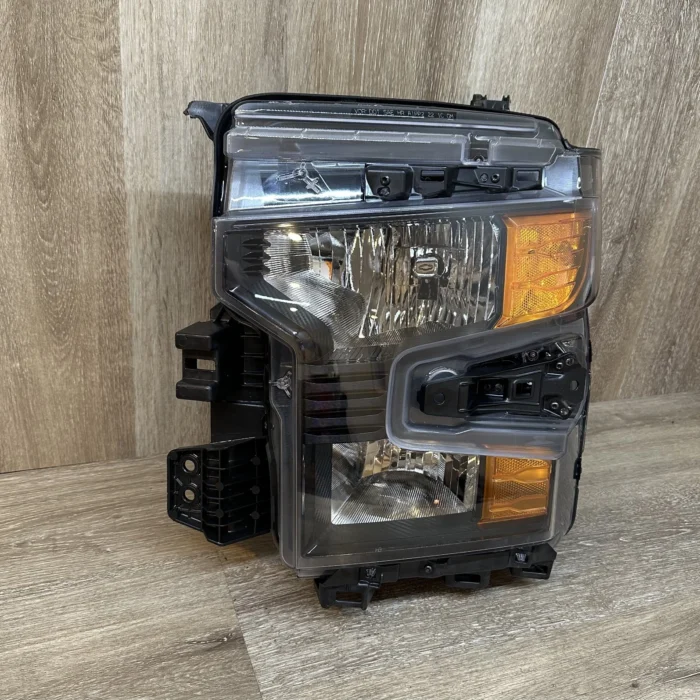 2022-23 CHEVROLET SILVERADO 1500 RIGHT SIDE RH HEADLIGHT OEM PART 2022-23 CHEVROLET SILVERADO 1500 RIGHT SIDE RH HEADLIGHT OEM PART
