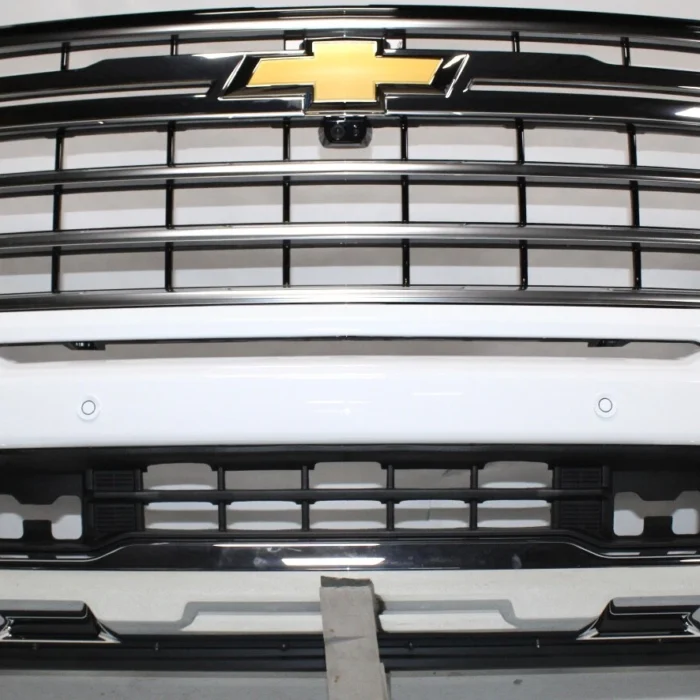 2024 2025 CHEVY SILVERADO HD 2500 3500 FRONT BUMPER ASSEMBLY W: GRILLE W:CAMERA 2024 2025 CHEVY SILVERADO HD 2500 3500 FRONT BUMPER ASSEMBLY W: GRILLE W:CAMERA